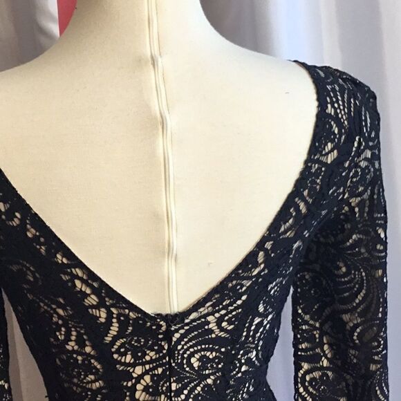 Form fitting black lace dress with long sleeves in size small by ARK & CO. - Picture 11 of 14